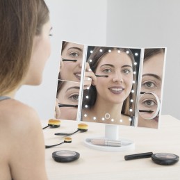 Magnifying Mirror with LED...