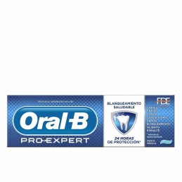 Toothpaste Whitening Oral-B...
